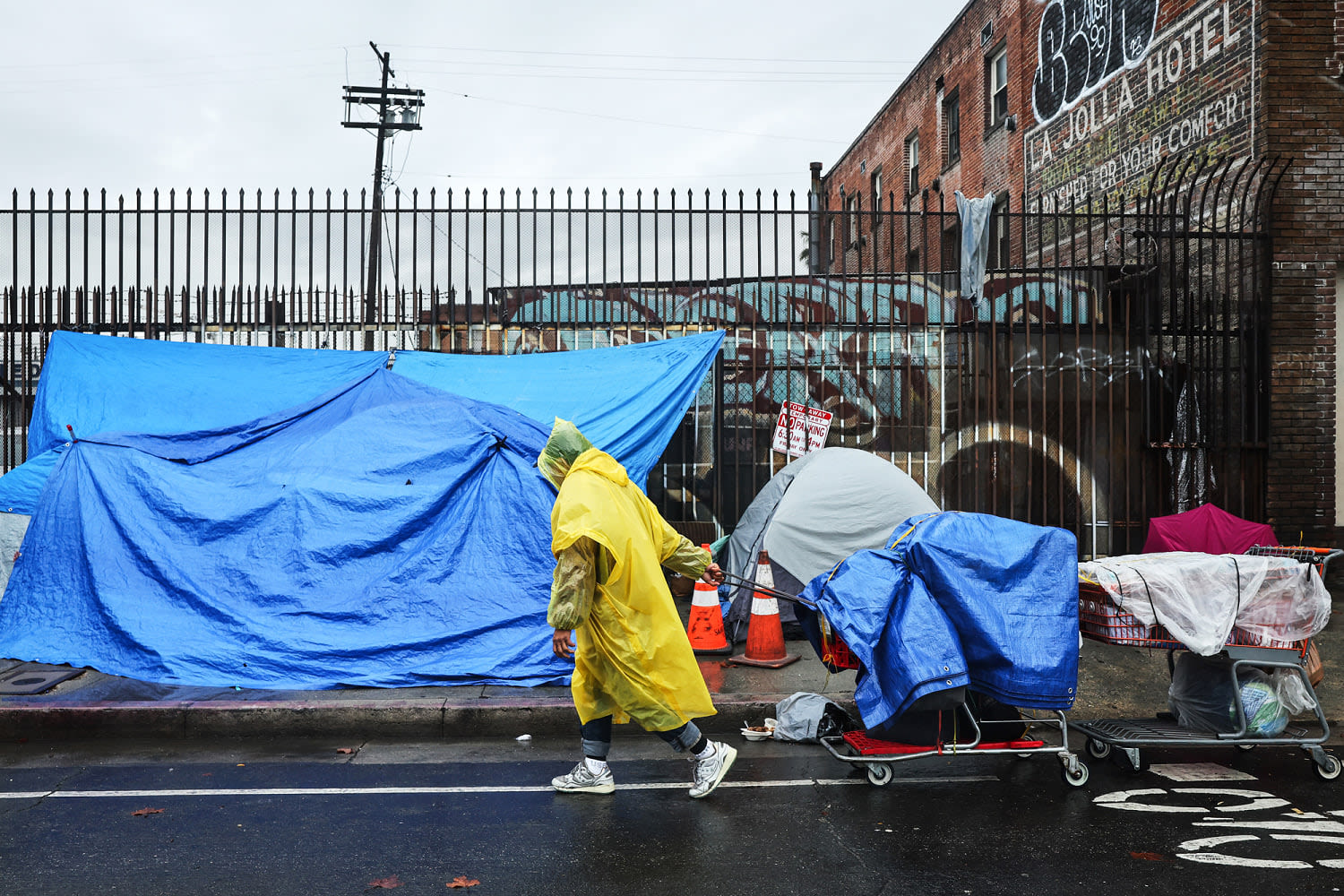 Karen Bass aims to reverse L.A.’s — and the nation’s — decadeslong struggle with homelessness