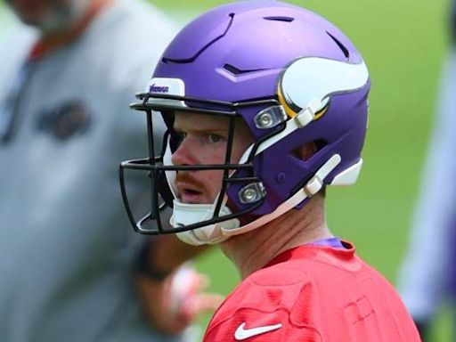 Vikings’ Sam Darnold Faces Ominous Prediction for 2024 Season: ‘Sell’