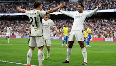 El Madrid vuelve a coronarse en la Liga Española tras derrota del Barcelona