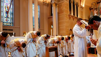 America’s New Catholic Priests: Young, Confident and Conservative