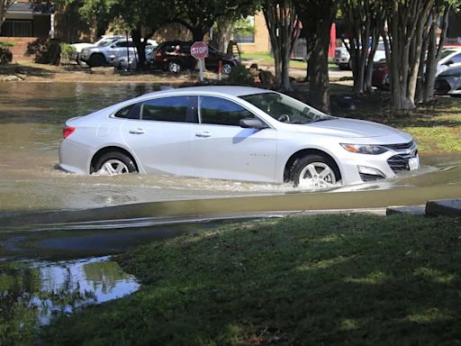 Estados Unidos ordena la evacuación de la población de Houston ante una "ola de inundaciones"