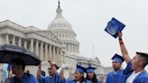 El Legislativo de Massachusetts amplía las colegiaturas rebajadas para más "soñadores"