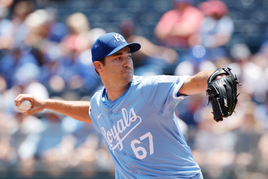 Lugo strikes out 10 as Royals take series vs. 1st place Guardians