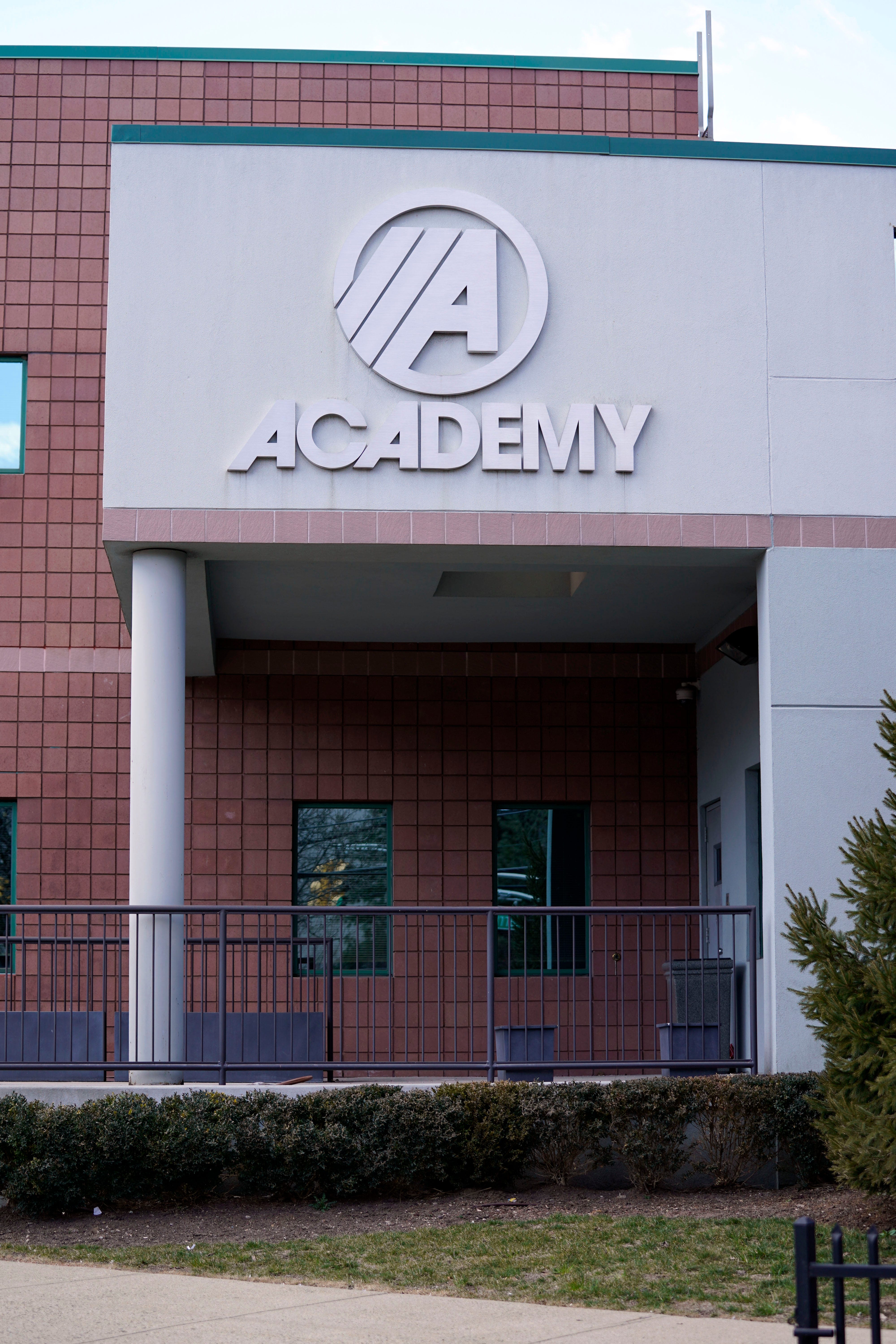 Academy Express bus company, paying $20.5M fraud settlement, seeks NJ Transit contract