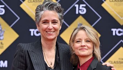 Jodie Foster brings famous wife to tears with rare comment about their 10-year marriage