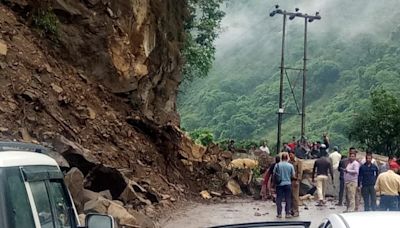 62 Roads Closed In Himachal Pradesh Due To Heavy Rains, Yellow Alert For Shimla