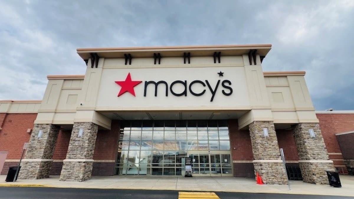 Macy's to open 'new store format' inside suburban strip mall