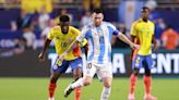 Decisão de alto nível entre Argentina e Colômbia salvou uma Copa América de organização desastrosa