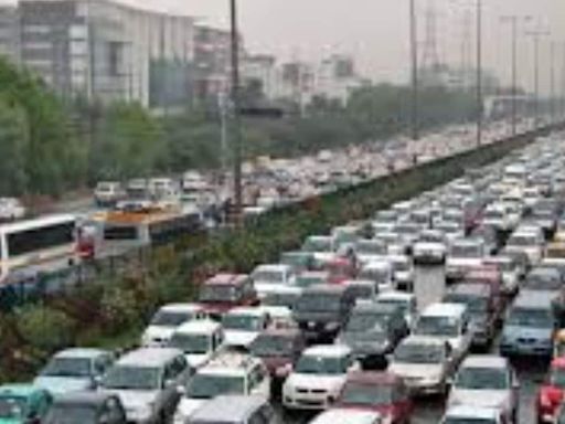 Noida Residents Now Required to Travel to Dadri for Driving Licence - News18