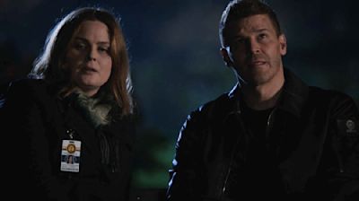 David Boreanaz Just Threw Back To Emily Deschanel And Bones In A Fun Way That Made Me Miss The Show...