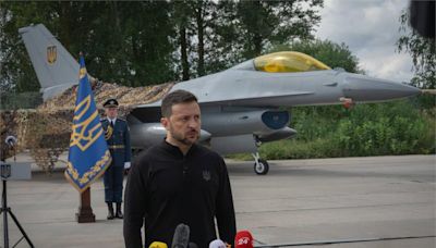 等待F-16超過2年終抵烏克蘭 澤倫斯基：已運用在實戰