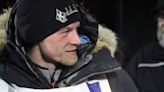 5-time Iditarod champion Dallas Seavey kills and guts a moose that got entangled with his dog team