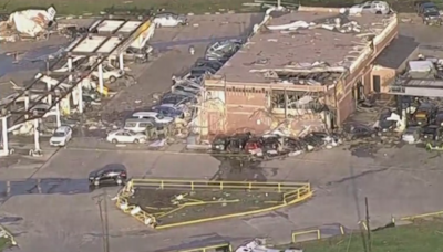 100+ people sheltered in Valley View gas station destroyed by tornado