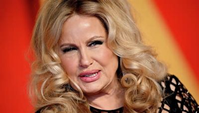 Washington U. announces actress Jennifer Coolidge as commencement speaker