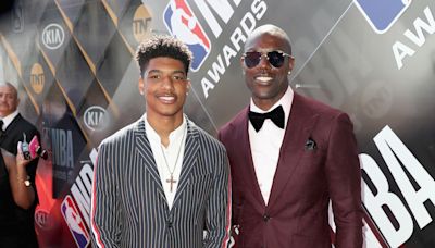 Terrell Owens' Son Signs With One Of His Former Teams | iHeart