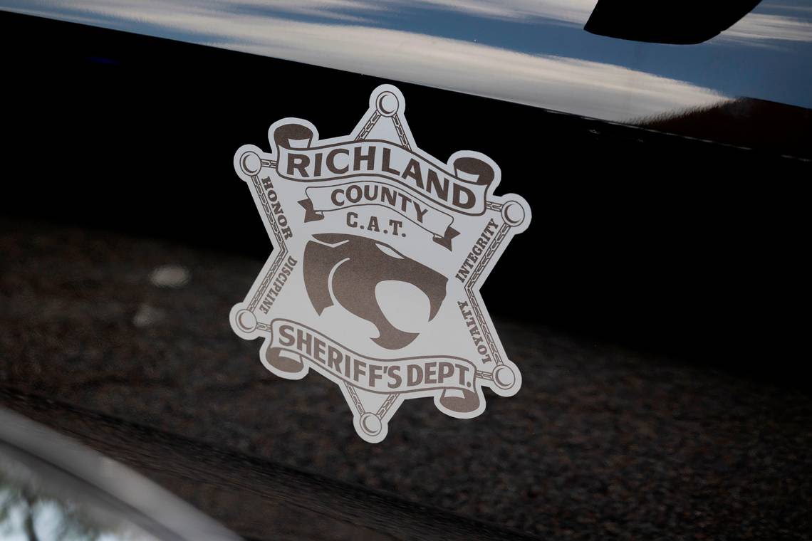 Two people in car shot by gunman in another vehicle, Richland County deputies say