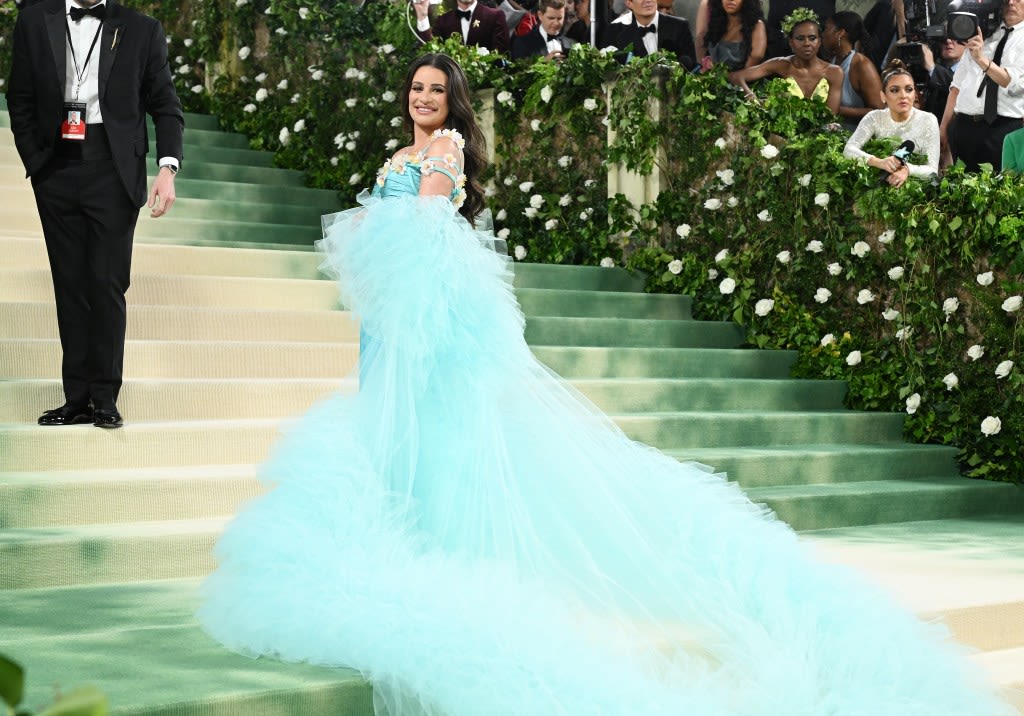 Pregnant Lea Michele Is a Fairy Princess in Gorgeous Met Gala Gown That Hugs Her Baby Bump