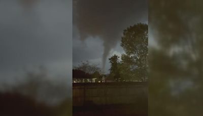 Cell phone videos capture tornado in Sellersburg, Memphis areas of southern Indiana