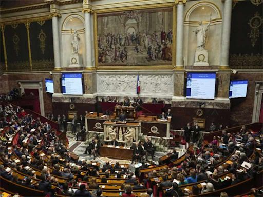 Jornada de ajetreo en Asamblea Nacional francesa - Noticias Prensa Latina