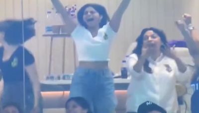 Viral! Suhana Khan, Juhi Chawla & Ananya Panday jump in excitement as KKR becomes first team to enter IPL play-offs