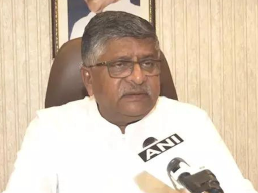 'Rahul Gandhi is politicizing the issue,' says BJP's Ravi Shankar Prasad on his Manipur visit | India News - Times of India