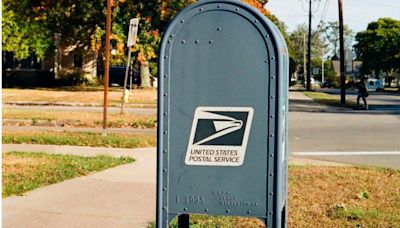 Siete trabajadores postales de Rhode Island son acusados de robar el correo en centros de distribución - El Diario NY