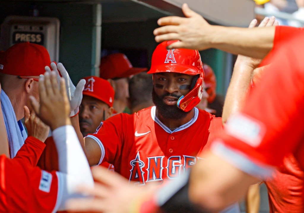 Angels edge Pirates for first series win in five weeks