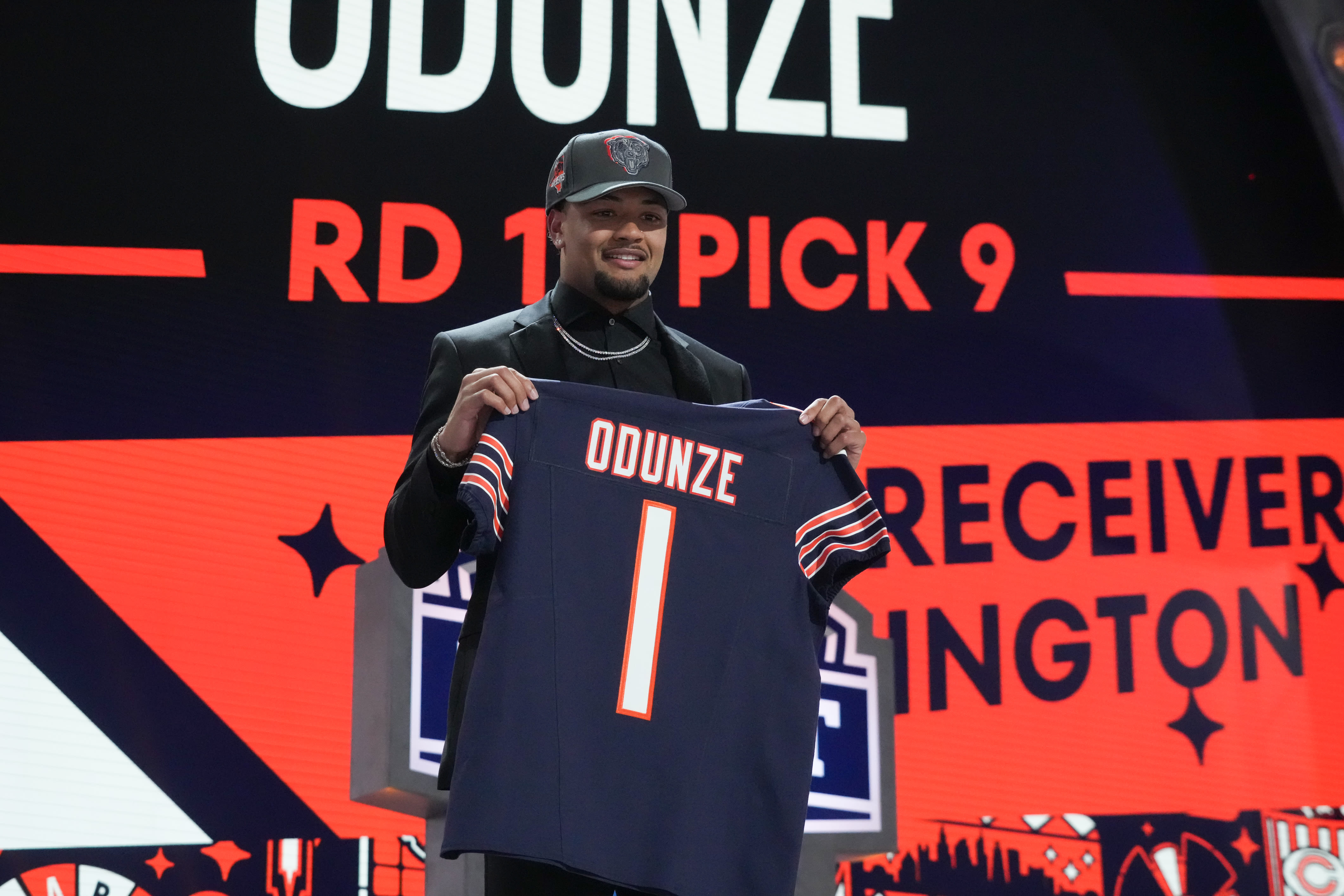 Here's how oddsmakers expect Rome Odunze to perform his rookie season