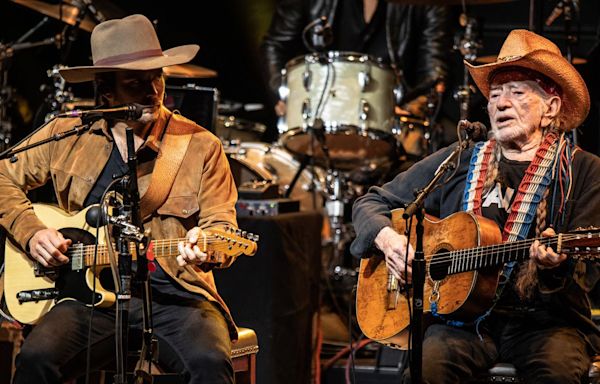 Willie Nelson Returns to the Stage Alongside Son Lukas After Brief Illness