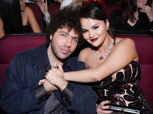 Selena Gomez Shares Cute Photo of Her Holding Hands with Boyfriend Benny Blanco