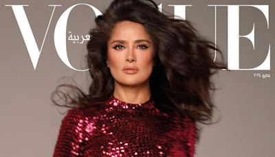 Salma Hayek estrela capa da Vogue Arabia com entrevista para Penélope Cruz