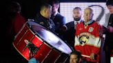 Jack Nicklaus attends Stanley Cup Final, bangs drum before Game 5 in Florida