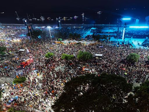 Madonna Draws Whopping 1.6 Million to Copacabana Beach for Free Concert