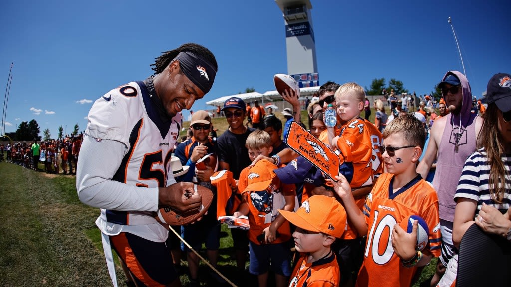 Broncos won't charge fans to attend or park at training camp practices