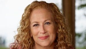 Author Jodi Picoult, who has challenged Iowa’s book ban, is coming to Des Moines