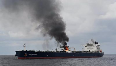 Los rebeldes hutíes de Yemen atacaron seis buques en tres mares diferentes