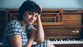 Norah Jones revisa “Little Broken Hearts” a una década