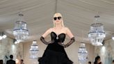 Jessica Chastain Paid the Ultimate Homage to Karl Lagerfeld With Platinum Blonde Hair at the 2023 Met Gala