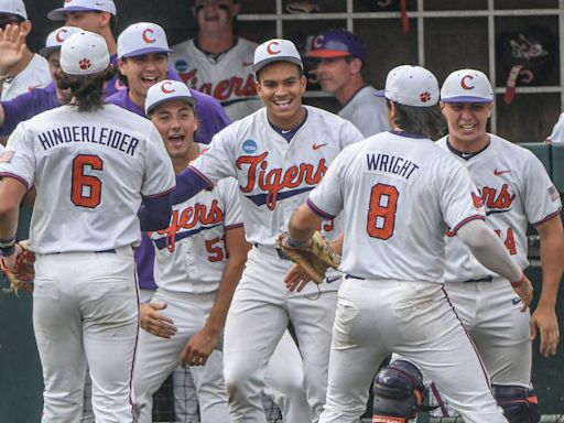 NCAA baseball super regionals teams ranked as 16 teams fight for College World Series