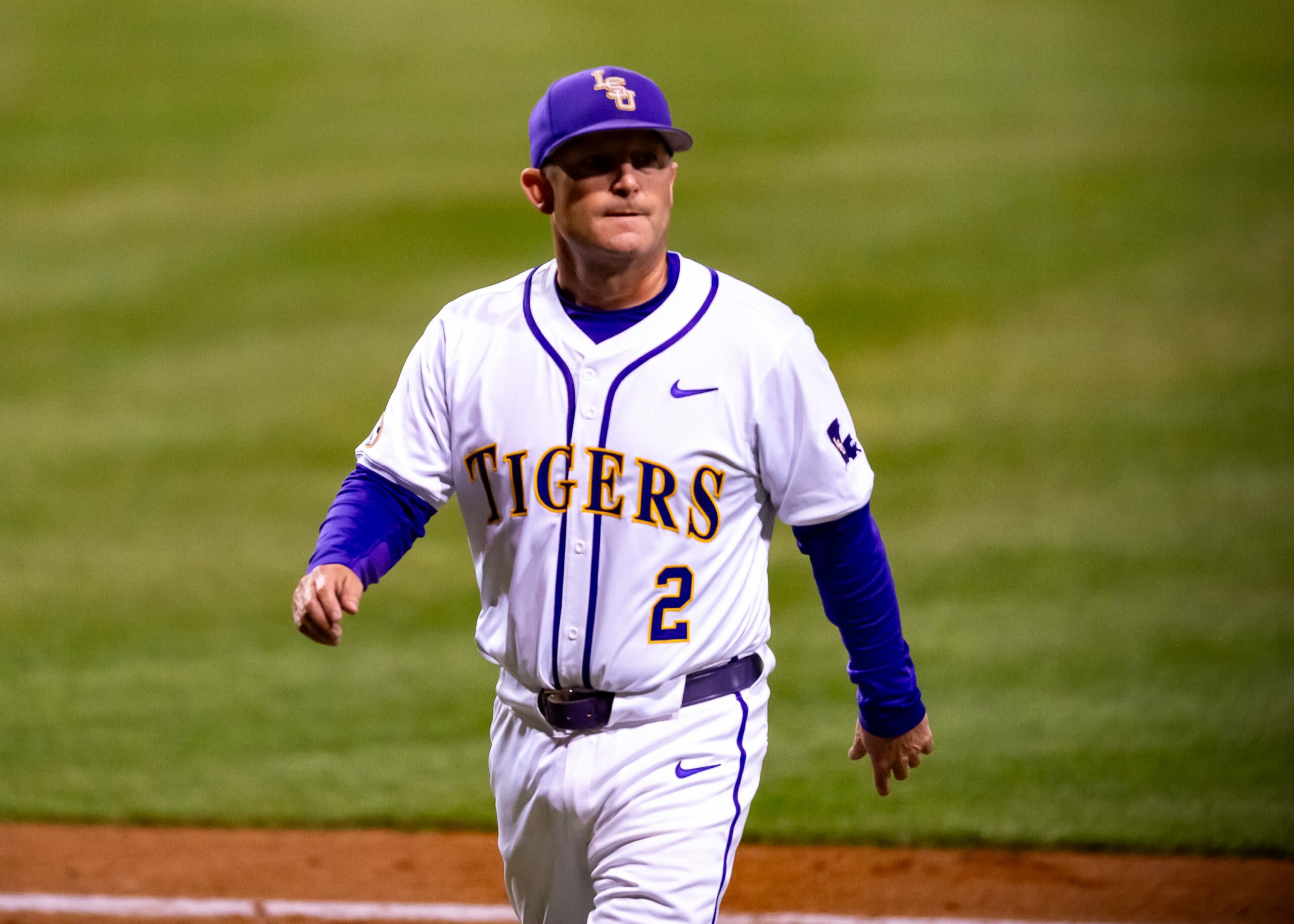 Former LSU pitcher Nic Bronzini announces transfer to Washington