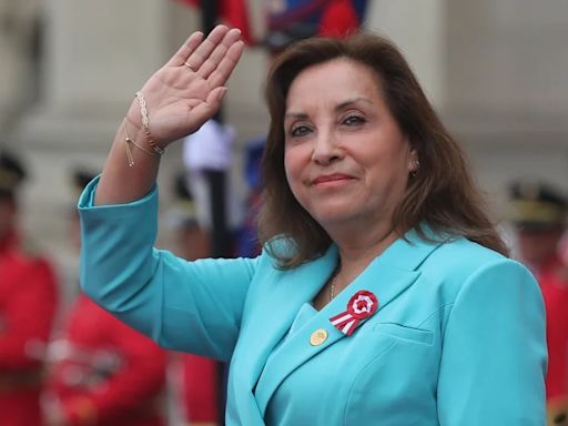 The Economist: Dina Boluarte sobrevive en el poder porque no es ella quien gobierna, sino el Congreso