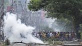 La primera ministra de Bangladesh culpa a la oposición por los mortales disturbios