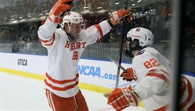 MEN'S ICE HOCKEY: Hobart advances to second straight NCAA Final