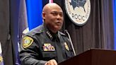 El jefe de Policía de Houston renuncia luego de suspender miles de investigaciones por falta de personal - El Diario NY