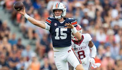 Sloppy Auburn Tigers Drop Ugly Game to Arkansas Razorbacks 24-14