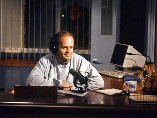 What made the original 'Frasier' pilot a 'slam-dunk'?