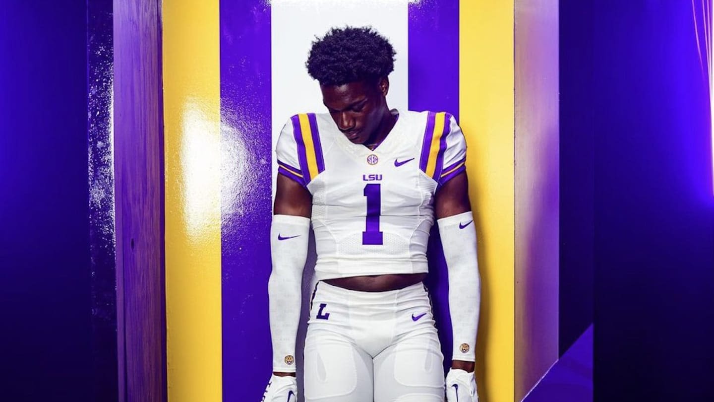 The Buzz: LSU Football Dialed in on Recruiting Trail, Trending for Several Targets