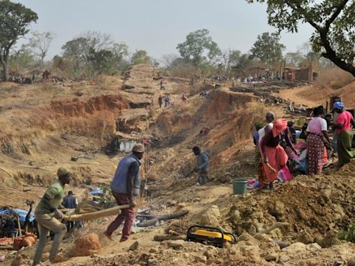 Senegal sets out to secure fairer partnerships in mining sector