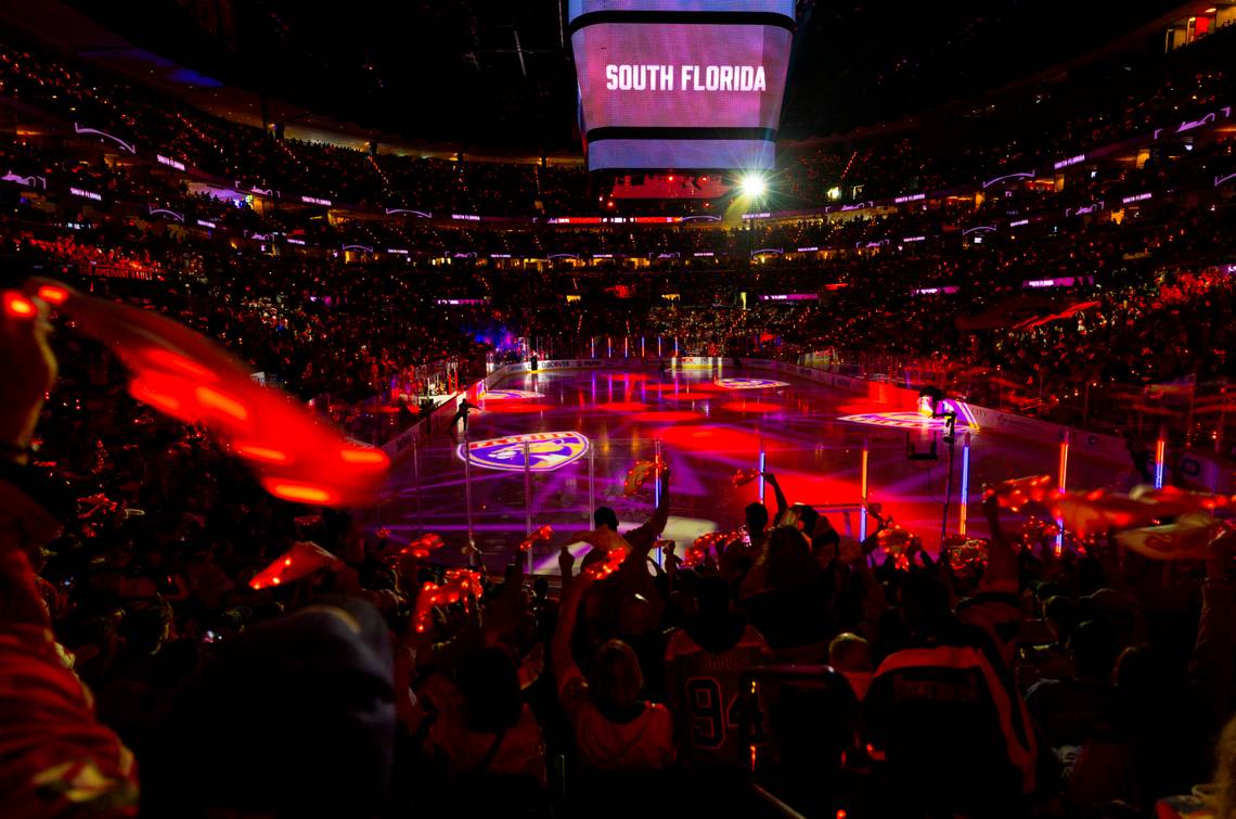 Stanley Cup Playoffs live updates: Florida Panthers 0, Boston Bruins 0, first period