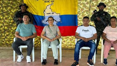 Tres civiles y un soldado secuestrados en colombia son liberados por disidencia de las FARC